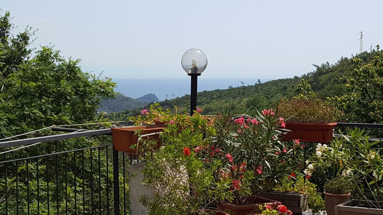 Mare E Monti Di Simonetta Villa Spotorno Dış mekan fotoğraf